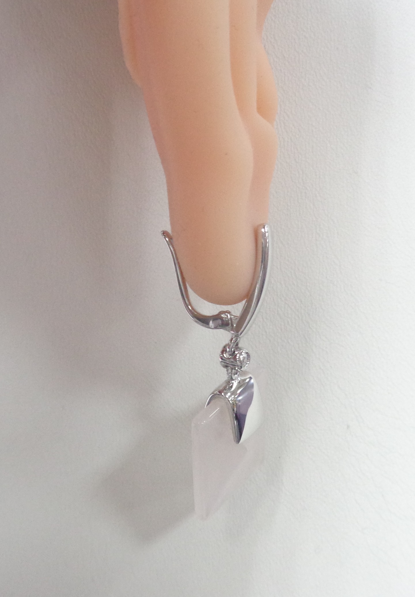 Серебряные серьги с розовым кварцем